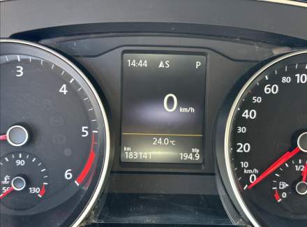 Volkswagen - Passat