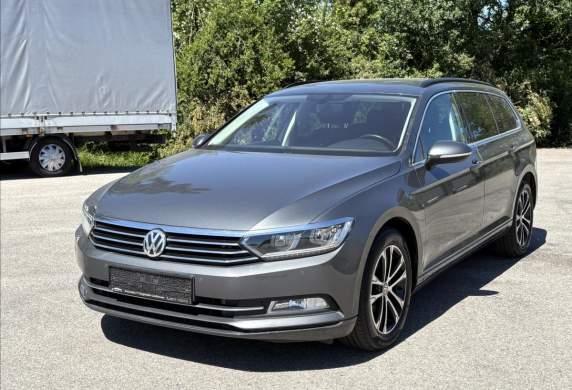 Volkswagen - Passat