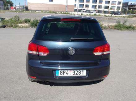 Volkswagen - Golf