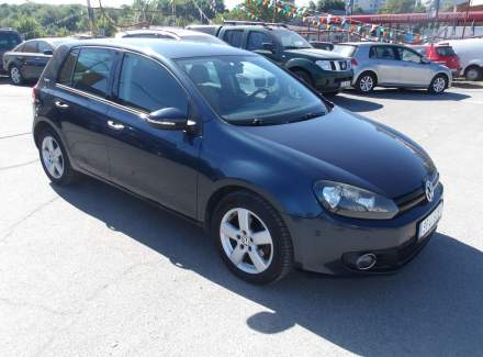 Volkswagen - Golf