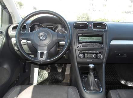 Volkswagen - Golf