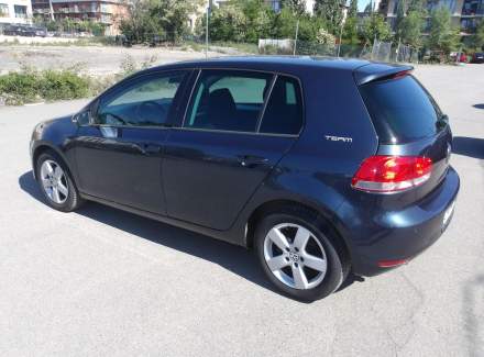 Volkswagen - Golf