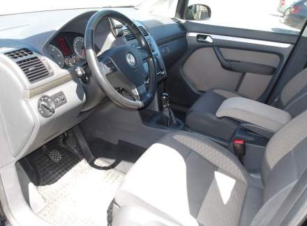Volkswagen - Touran
