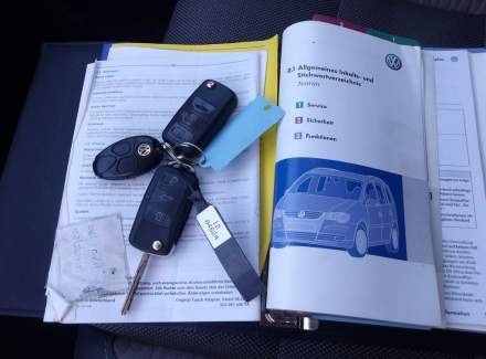 Volkswagen - Touran