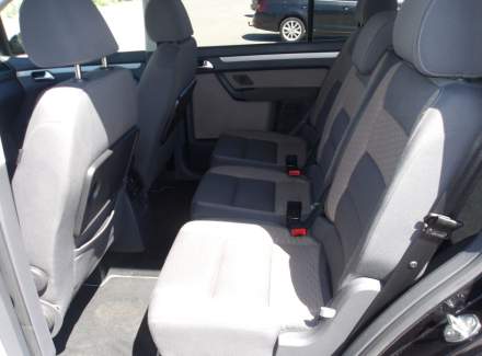 Volkswagen - Touran