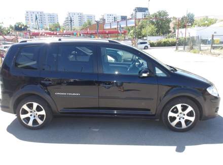 Volkswagen - Touran