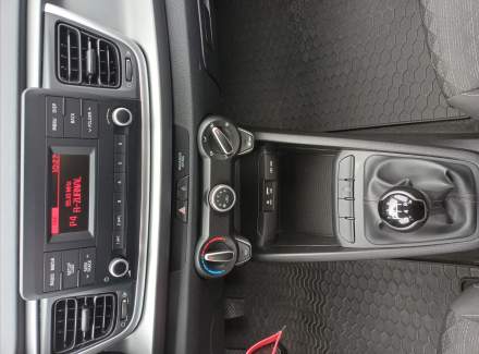 Kia - Rio