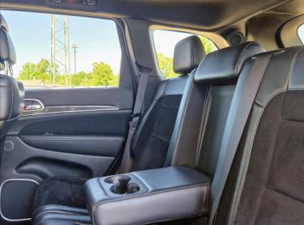 Jeep - Grand Cherokee