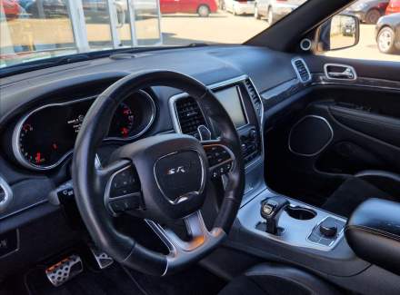 Jeep - Grand Cherokee