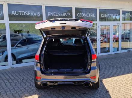 Jeep - Grand Cherokee