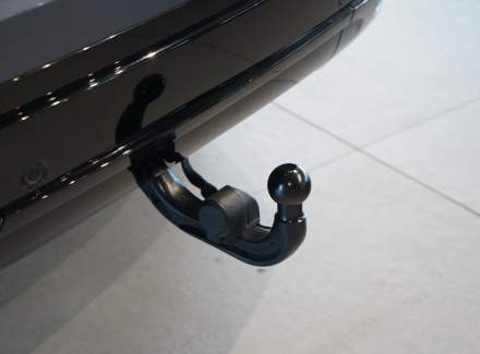 Land Rover - Range Rover Velar