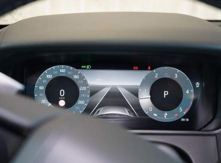 Land Rover - Range Rover Velar