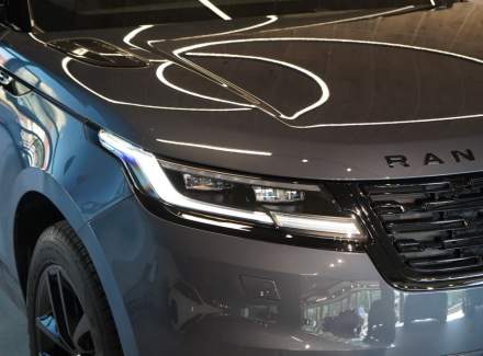 Land Rover - Range Rover Velar