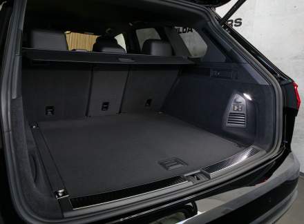 Volkswagen - Touareg
