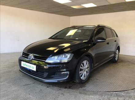 Volkswagen - Golf