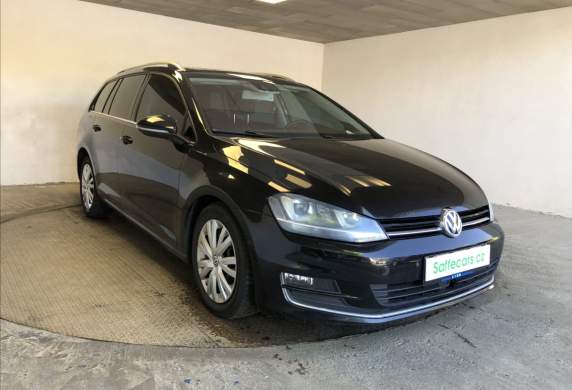Volkswagen - Golf