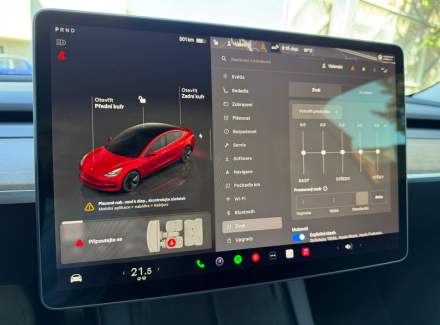 Tesla - Model 3