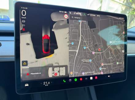 Tesla - Model 3