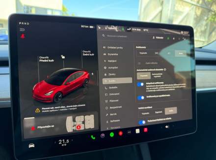 Tesla - Model 3