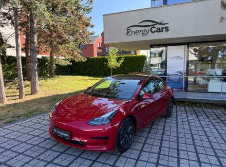 Tesla - Model 3
