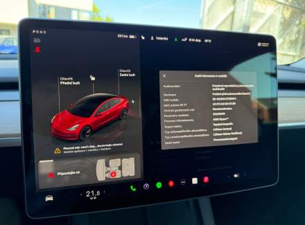 Tesla - Model 3