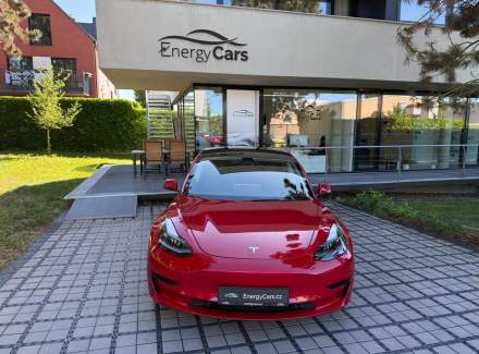 Tesla - Model 3