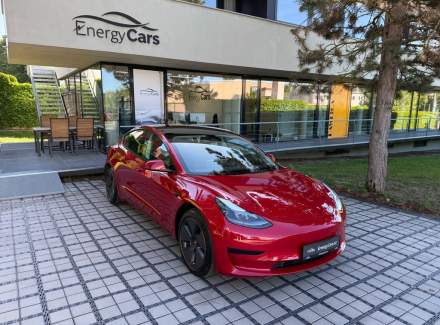 Tesla - Model 3