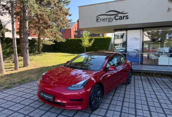 Tesla - Model 3