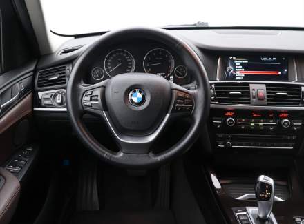 BMW - X3