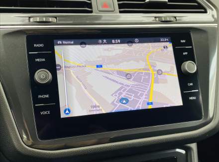 Volkswagen - Tiguan