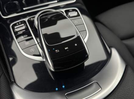 Mercedes-Benz - GLC
