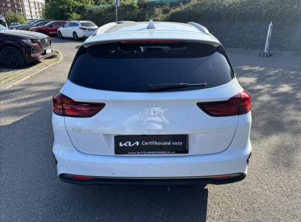 Kia - Cee'd
