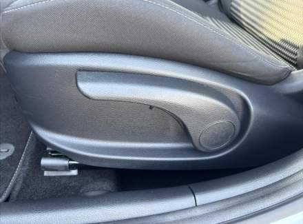 Kia - Cee'd