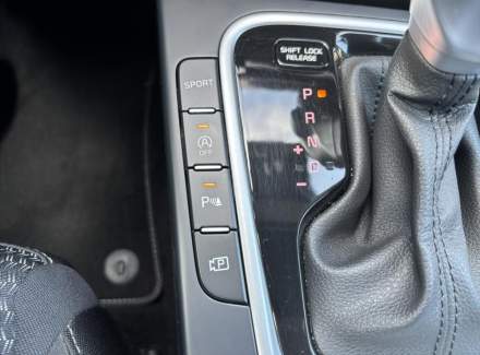 Kia - Cee'd
