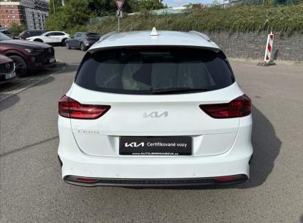 Kia - Cee'd