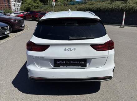 Kia - Cee'd
