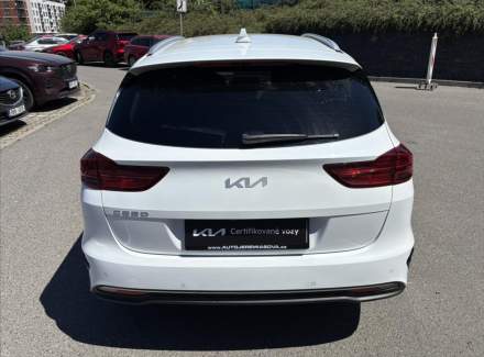 Kia - Cee'd