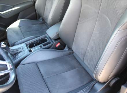 Audi - Q3