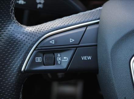Audi - Q3