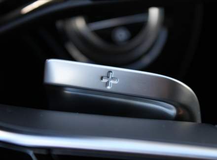Mercedes-Benz - E-class