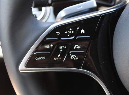 Mercedes-Benz - E-class