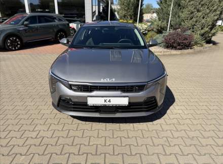 Kia - K4