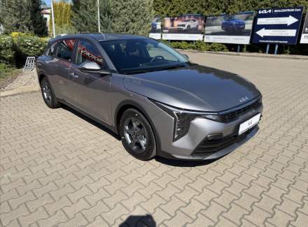 Kia - K4