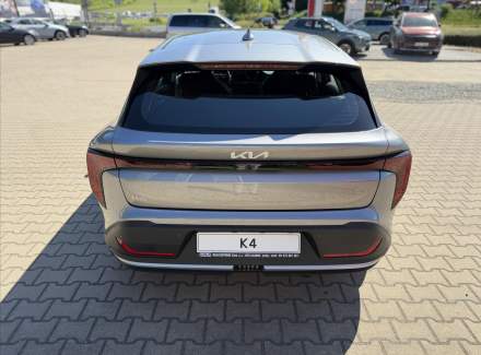 Kia - K4