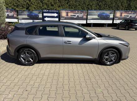 Kia - K4
