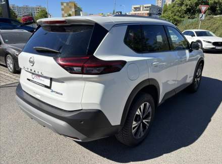Nissan - X-Trail