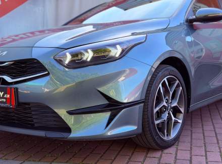 Kia - Cee'd