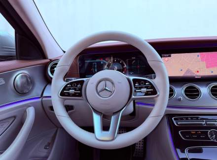 Mercedes-Benz - E-class
