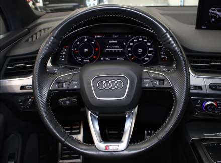 Audi - Q7
