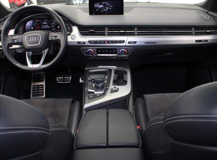 Audi - Q7